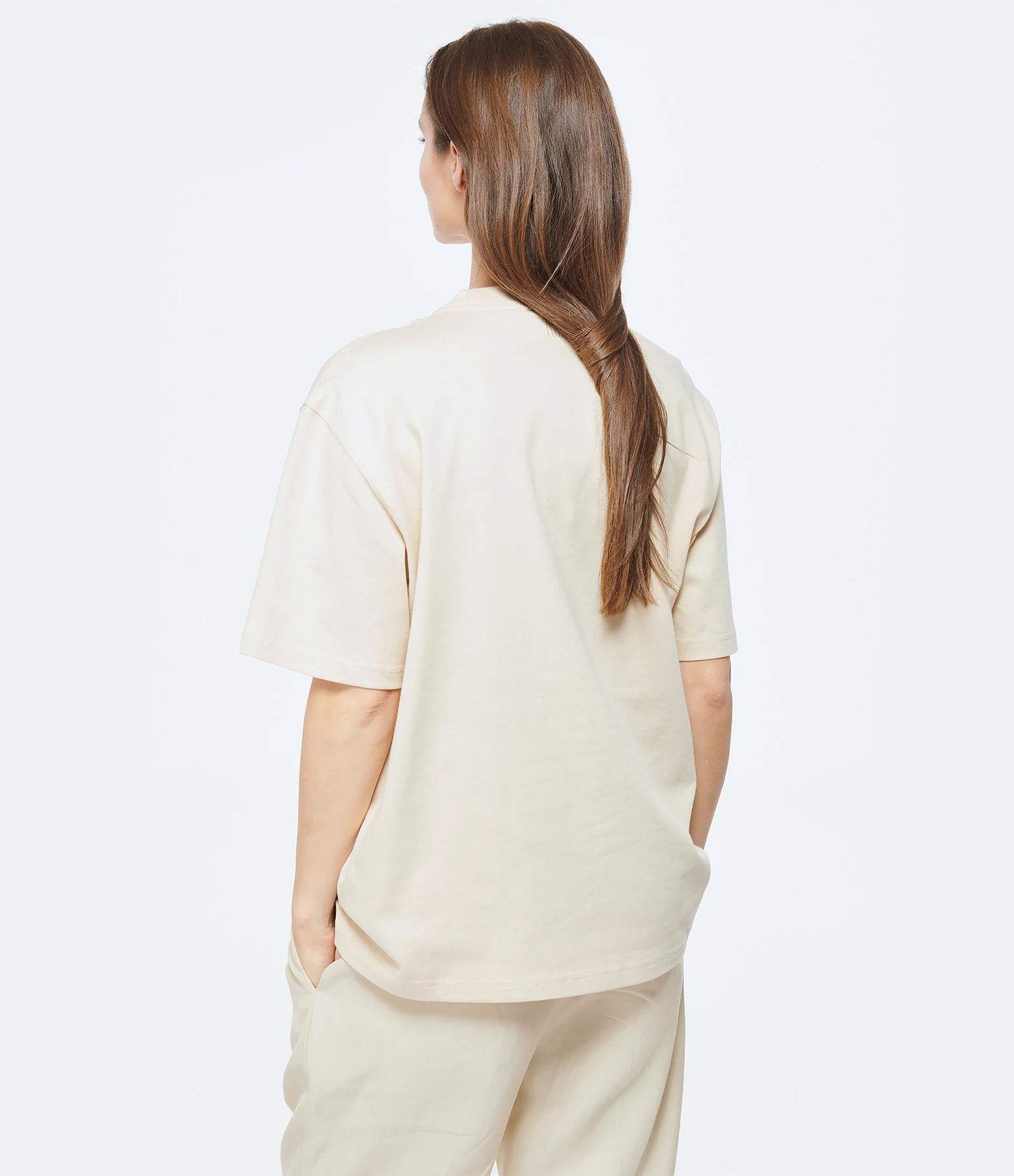 AMI Paris Tee-shirt Unisexe Ami De Cœur Coton Biologique Vanille 5 AMI Paris Tee-shirt Unisexe Ami De Cœur Coton Biologique Vanille – Image 3