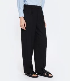 A.P.C. Pantalon Melissa Laine Noir 10 A.P.C. Pantalon Melissa Laine Noir -ANINE BING Boutique apcvi look20230104 137
