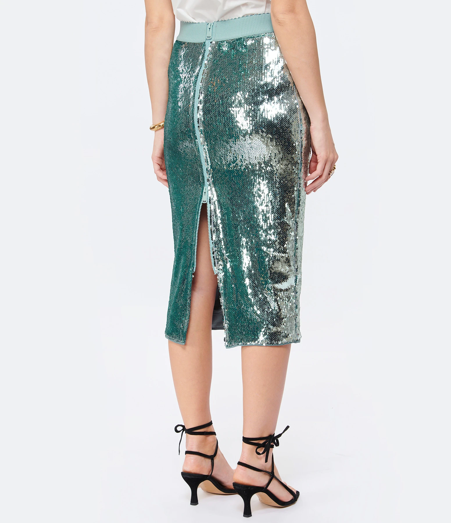 ESSENTIEL ANTWERP Jupe Crayon Dorinda Sequin Argenté 7 ESSENTIEL ANTWERP Jupe Crayon Dorinda Sequin Argenté – Image 5