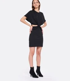 IRO Robe Kimime Noir -ANINE BING Boutique iro23 look20230203 320