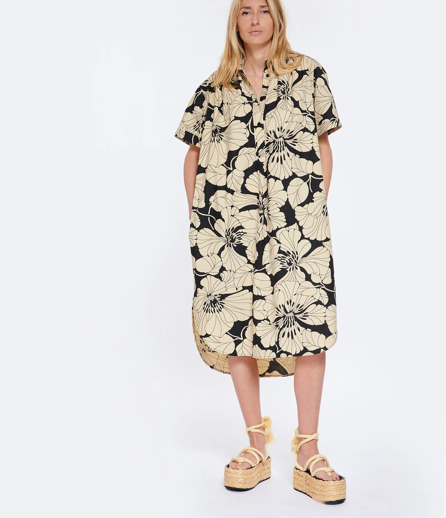 Laurence Bras Robe Aloo Coton Imprimé Beige Noir 5 Laurence Bras Robe Aloo Coton Imprimé Beige Noir – Image 3