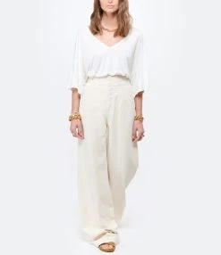 MAEVY MOUVEMENT LIBRE Top Col V Marie Bambou Blanc 10 MAEVY MOUVEMENT LIBRE Top Col V Marie Bambou Blanc -ANINE BING Boutique maevy look20210406 126 1