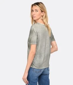 MAJESTIC FILATURES Tee-shirt Col Rond Lin Kaki 10 MAJESTIC FILATURES Tee-shirt Col Rond Lin Kaki -ANINE BING Boutique majes look20230111 579