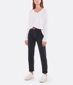 MARGAUX LONNBERG Tee-shirt Ines Blanc 11 MARGAUX LONNBERG Tee-shirt Ines Blanc -ANINE BING Boutique mlonn look20220726 356