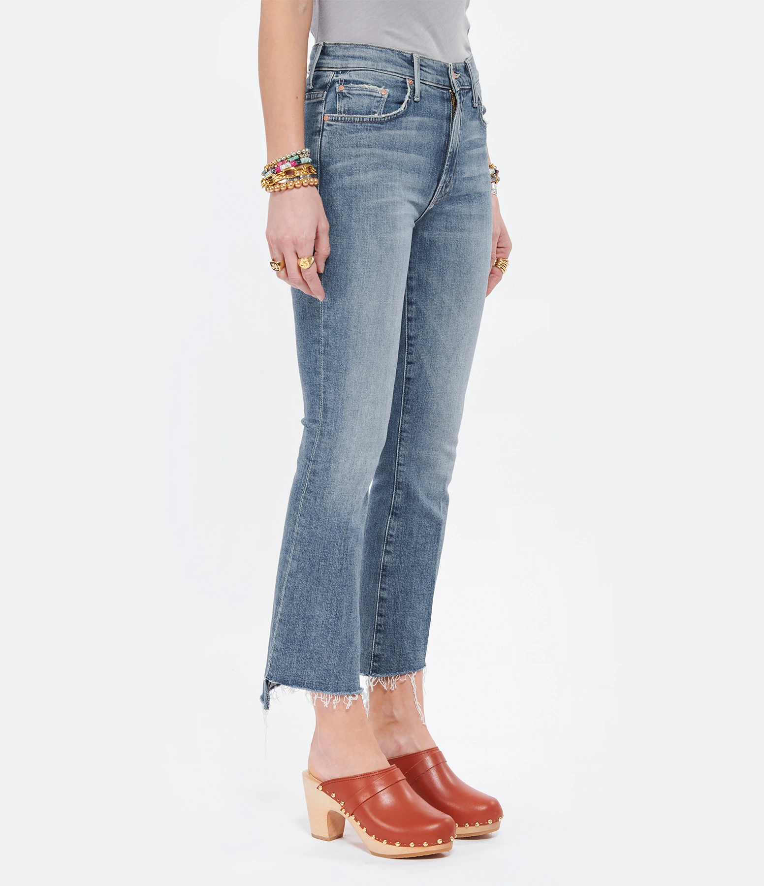 MOTHER Jean The Insider Crop Step Fray Denim Scenic Route 6 MOTHER Jean The Insider Crop Step Fray Denim Scenic Route – Image 4