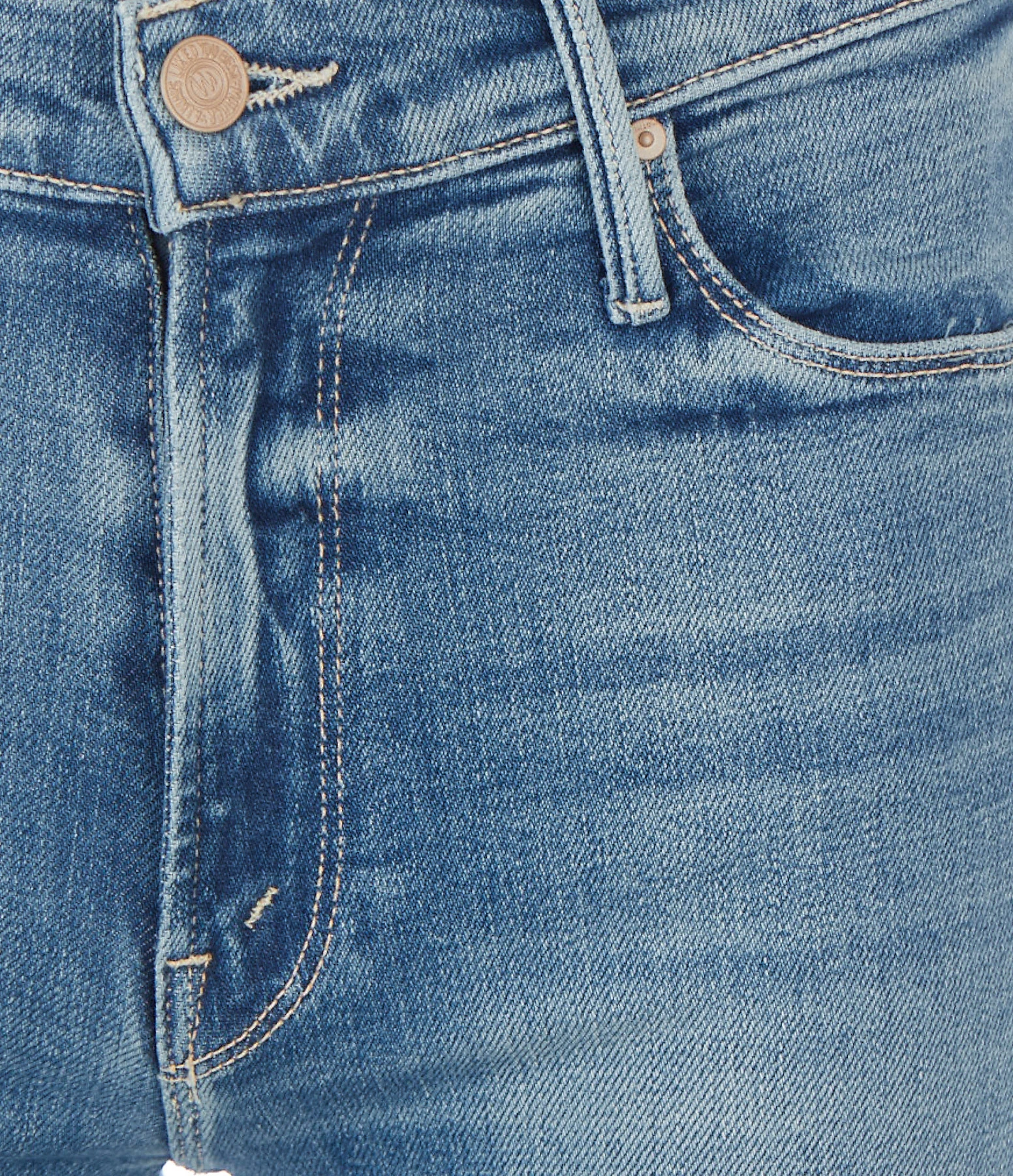 MOTHER Jean Mid Rise Dazzler Ankle Fray Coton Riding The Cliffside 4 MOTHER Jean Mid Rise Dazzler Ankle Fray Coton Riding The Cliffside – Image 2