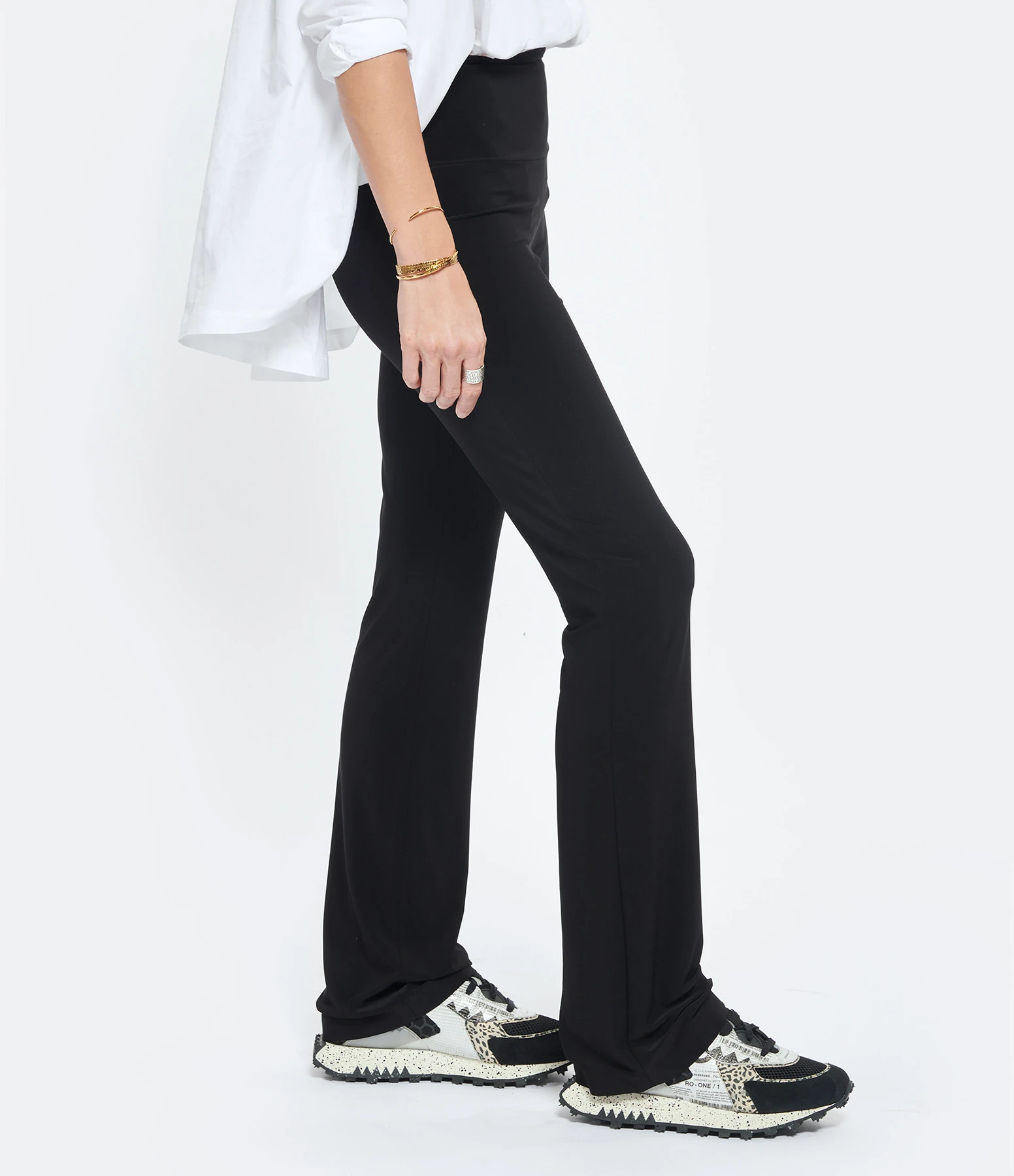 Norma Kamali Pantalon Boot Noir 6 Norma Kamali Pantalon Boot Noir – Image 4