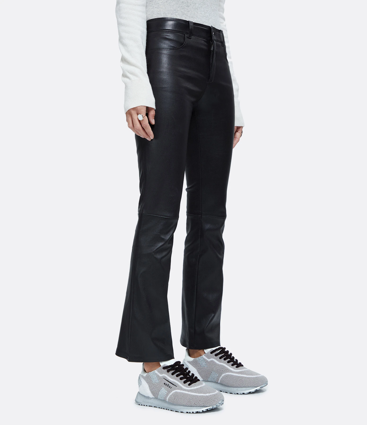 STOULS Pantalon Dean Agneau Plongé Regular Noir 6 STOULS Pantalon Dean Agneau Plongé Regular Noir – Image 4